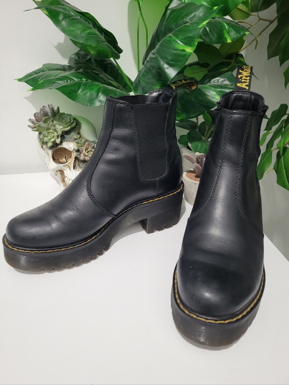 Dr. Martens | Rometty Wyoming Leather Platform Chelsea Boots (7) - Picture 4 of 9